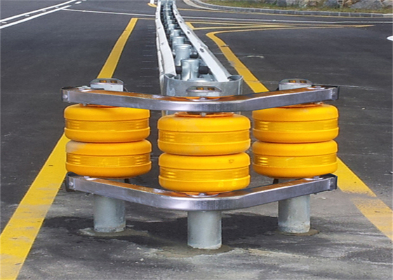 Tünel Girişleri Sarı Kırmızı ile Otoyol Rol Barrier