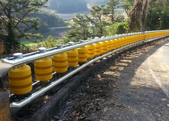 İyi fiyat 4 metrelik rulo çarpma bariyeri, sert koşullara ve ağır darbeye dayanacak şekilde tasarlanmıştır. çevrimiçi