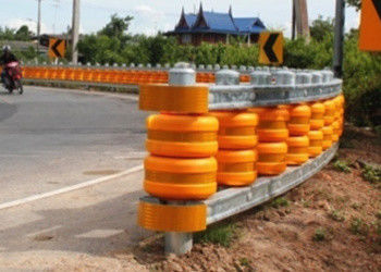 İyi fiyat Ömür Boyu 10 Yıl Bariyer Rulo Şekillendirme Makinesi, Metal Bariyer Üretimi İçin İdeal 245-350 Mm Rulo Çapı Özellikli çevrimiçi