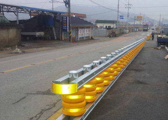 İyi fiyat Çap 245 350 Mm Rulo Boyutu Otoyol Rulo Bariyeri Sıcak Galvanizli Soğuk Haddelenmiş Teknoloji Aralığı 1m 0.7m 0.5m Yol Güvenliği Ekipmanı çevrimiçi