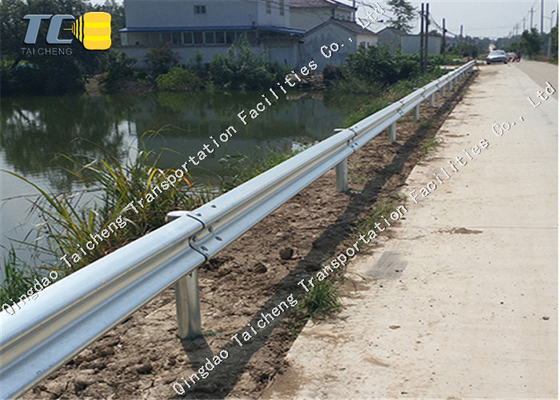 Good price Sıcak Satış Eğri Koruyucu Çit Galvanizli Çelik W Beam Yolu Otoyol Kaza Engelleri çevrimiçi