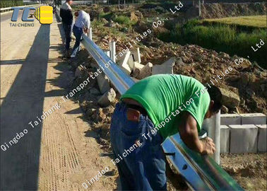 Good price Trafik Thrie Metal Kiriş Kazasında Bariyer Paslanmaz Çelik Hava Direnci çevrimiçi