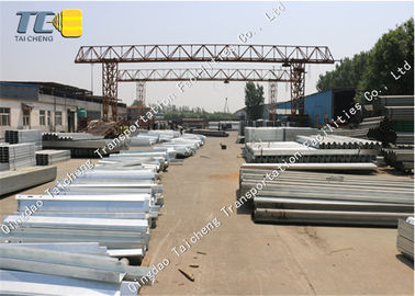 Good price Karayolu W Kiriş Kaza Bariyeri Korozyon Önleyici Metal Güvenlik Bariyerleri çevrimiçi